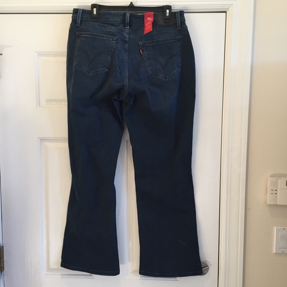 Levi Curvy Bootcut Jeans - Picture 8 of 8